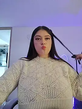 Layna_cold webcam