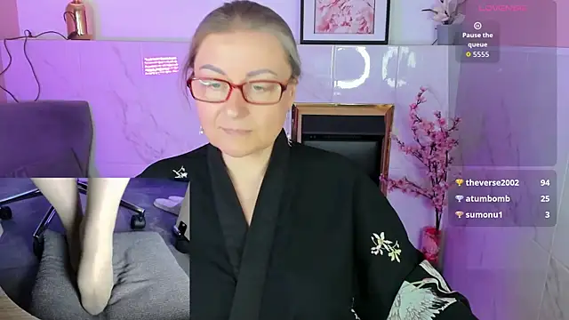 Alexandra_Kind webcam
