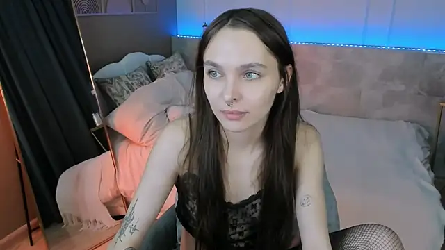 ChloeSunny webcam