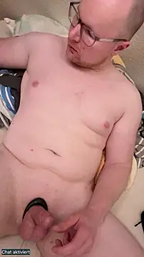 an0nym0us_us3r - An0nym0us_us3r's free webcam - UK Sex Cams