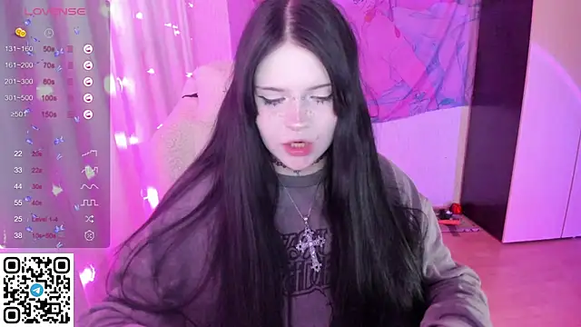 SelenaCute webcam