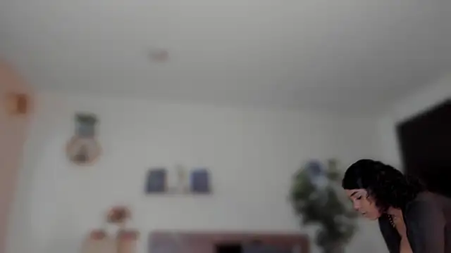 YariRose webcam