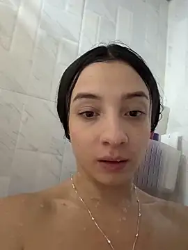 nami_rosee webcam