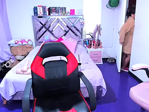 naomi_johnson webcam