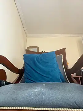 LilaRvsh webcam