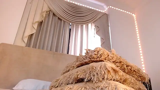 Sharon_blare webcam