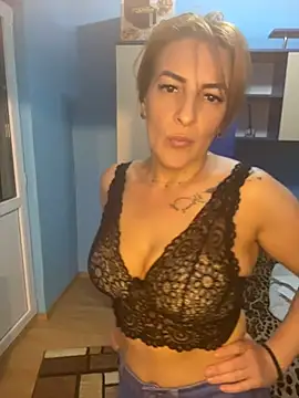 Hot-Milf4U webcam