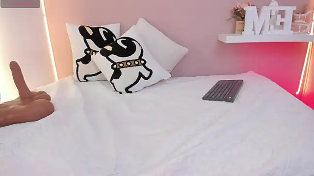 EllieMitchell webcam