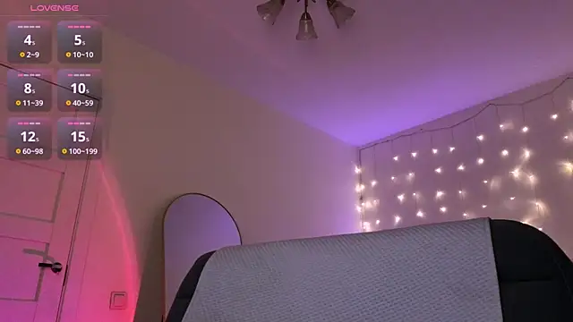 RebeccaAster webcam