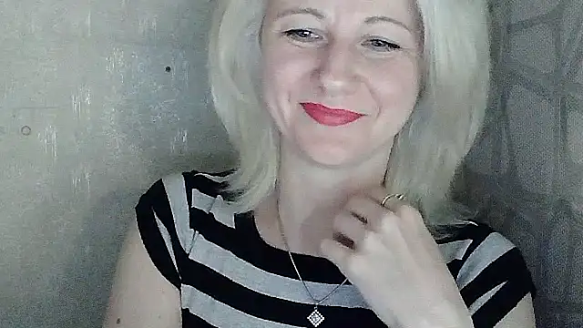 Katerina-Kissa live sex cam