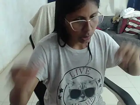 CashFlow_Lady webcam