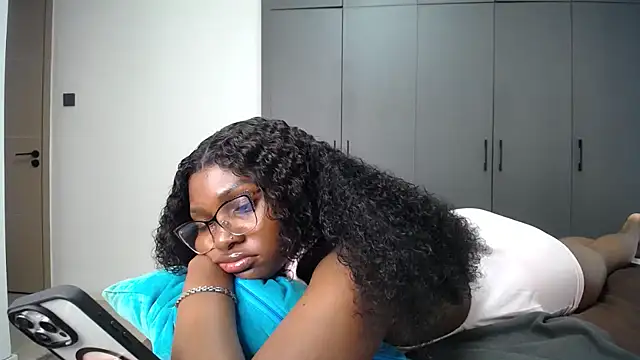 Pretty_Liya08 webcam