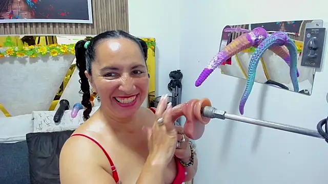 Luna_Naughty1 webcam