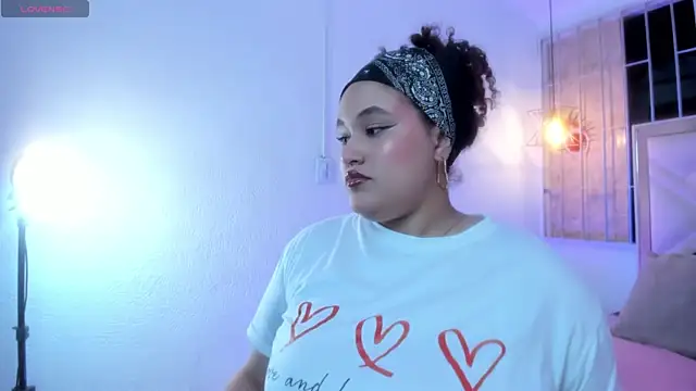 Leyla_Zr webcam