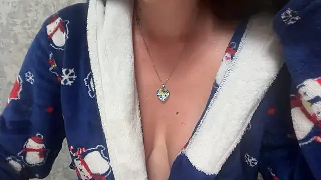 Angelinaa19 webcam