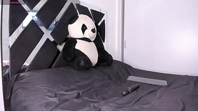 Anniewine_ webcam