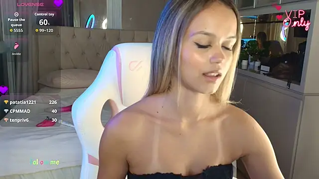 Stacy_Tyler webcam