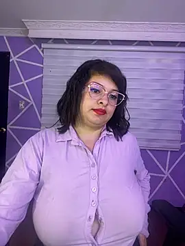 MiiaaJoness webcam