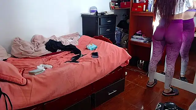 MariamGray1 webcam
