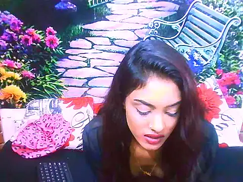 indianpretty14u2luv - IndianPretty14u2Luv's free webcam - UK Sex Cams