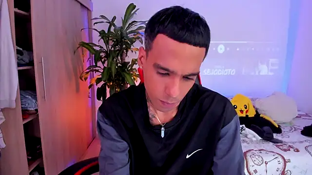 Damianwhite live cam