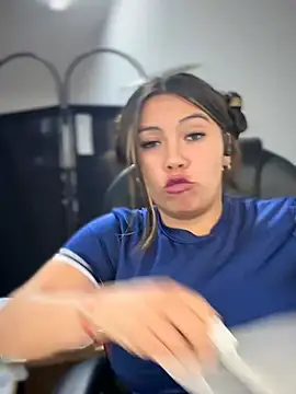 LIZ-06_ webcam
