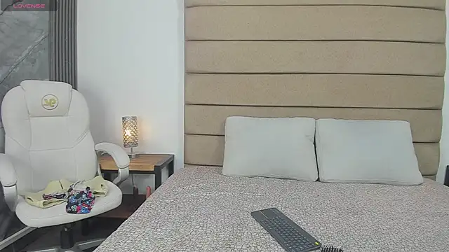 laurenn_moore live cam
