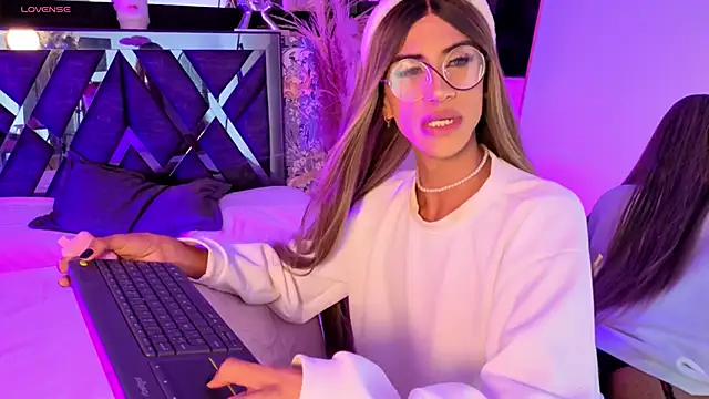 megan_lenon webcam