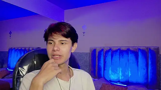 Derek_Sinn webcam