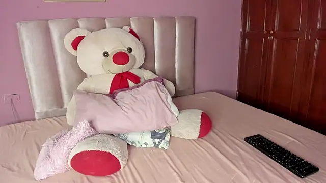 ORIANNA_21 webcam