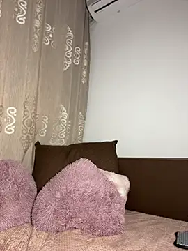 Sabrinedivinee webcam