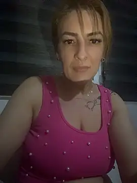 Hot-Milf4U webcam