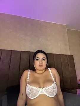 Antonella_Julieta webcam