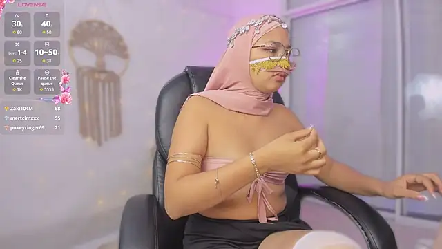 LaylaTemptMe live sex cam