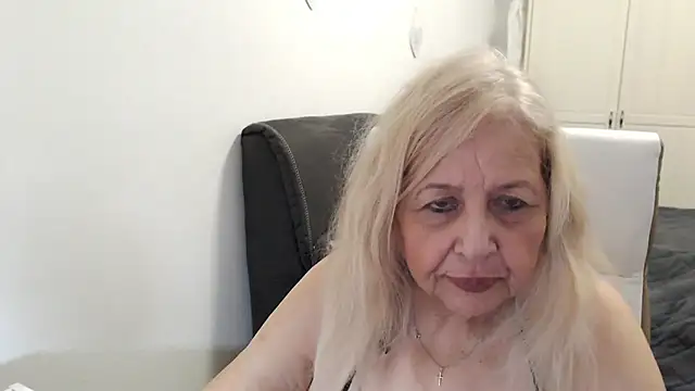 susilifexxx - SusiLifeXXX's free webcam - UK Sex Cams