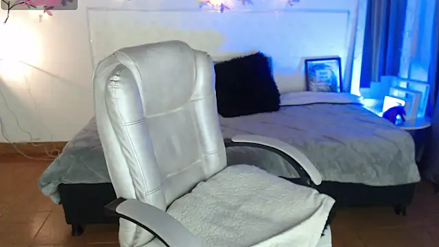tiana_27 - Tiana_27's free webcam - UK Sex Cams