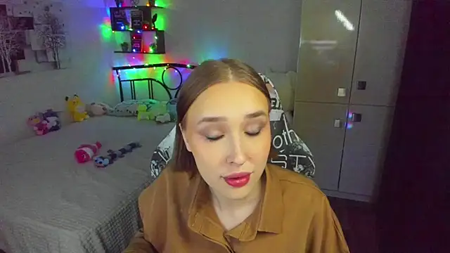 CrazyBitchInLace webcam
