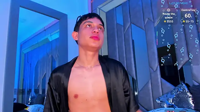 Sebax_Young webcam