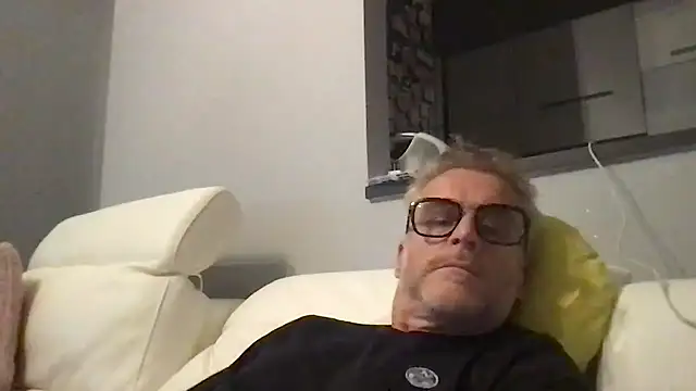 Axl_hot webcam