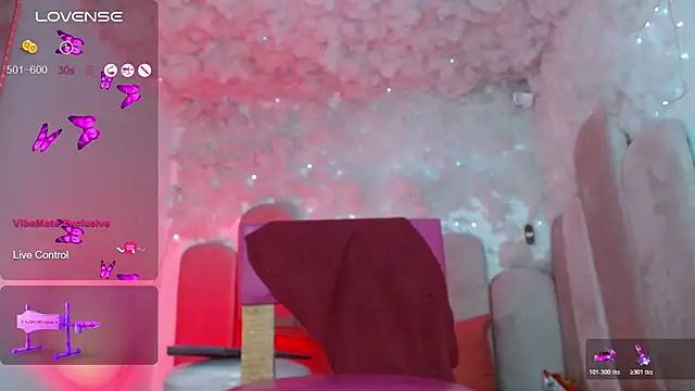 puca_ebony webcam