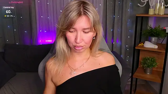 MilaBott webcam