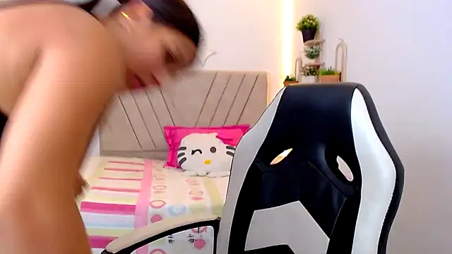 zara_cute webcam