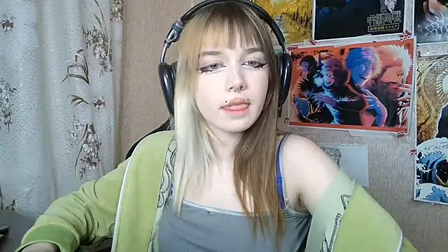 MilaTyan webcam