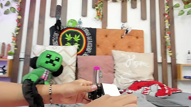 MeowMota_ webcam