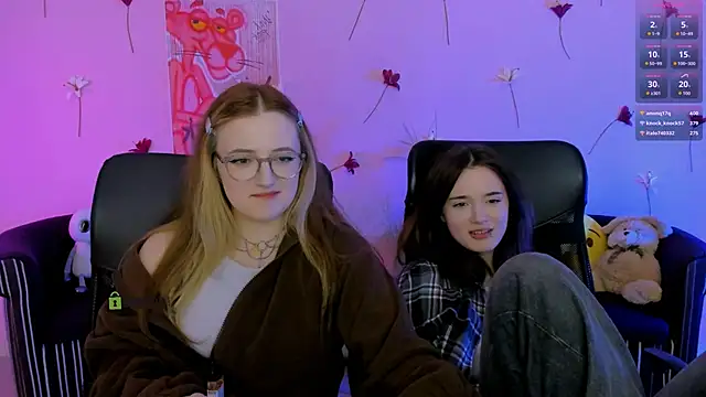 liana_kisses webcam
