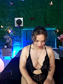 Kiaraa88 webcam