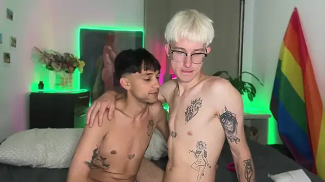 AlphaTwinks