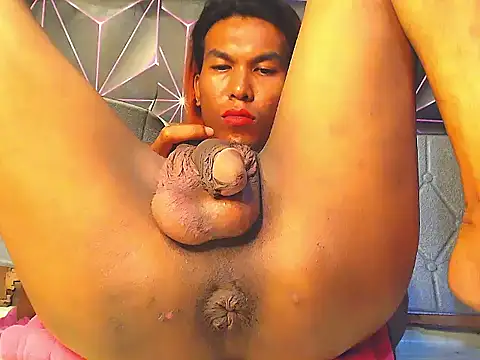 DirtyJudi webcam