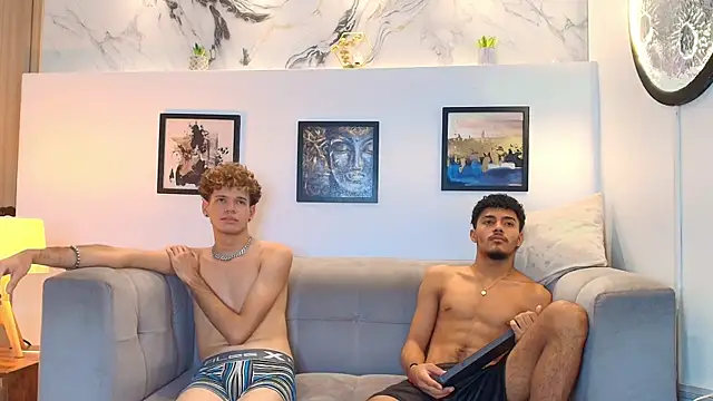 COUPLES_BOYS webcam