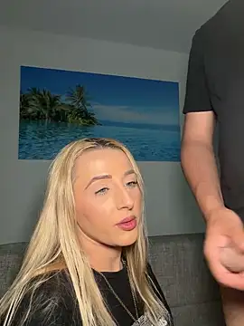 Strongqueen Live Webcam on Stripchat